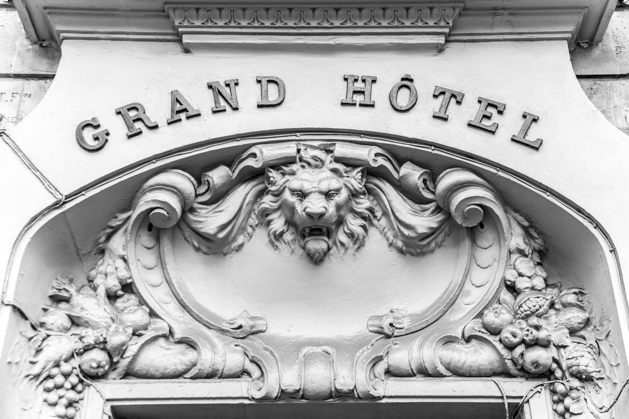 Grand Hotel Clichy Paris Экстерьер фото